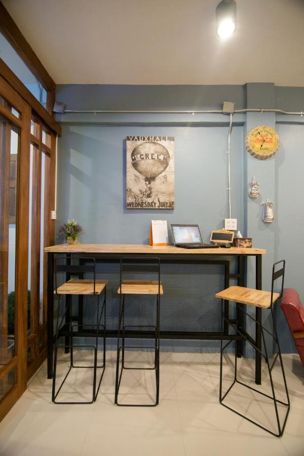 Suree House Hostel Chiang Rai Exterior photo
